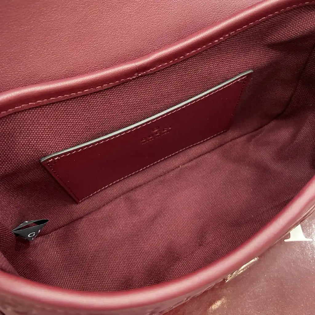 Gucci GG Emblem small shoulder bag 847448 Red