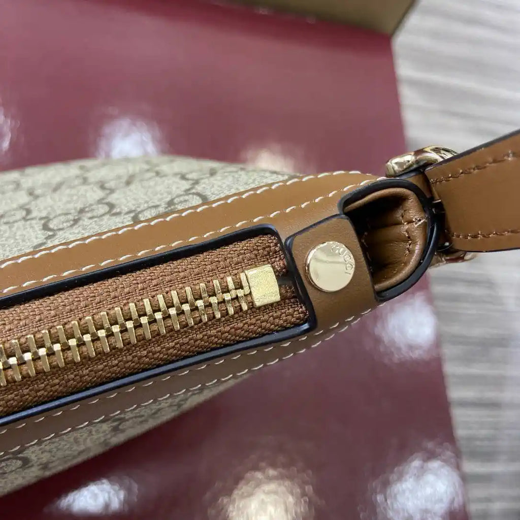 Gucci GG Emblem small shoulder bag 847450 Beige & Brown