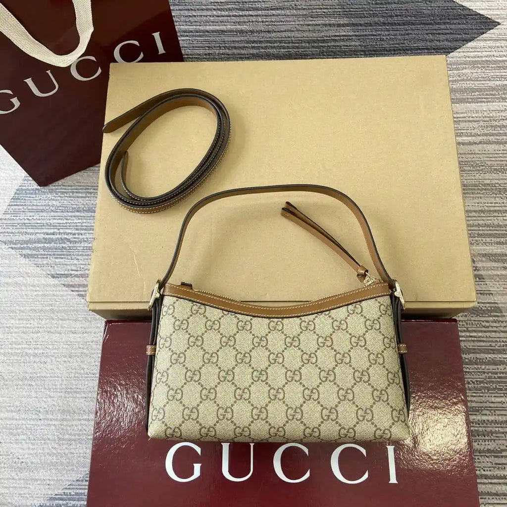 Gucci GG Emblem small shoulder bag 847450 Beige & Brown