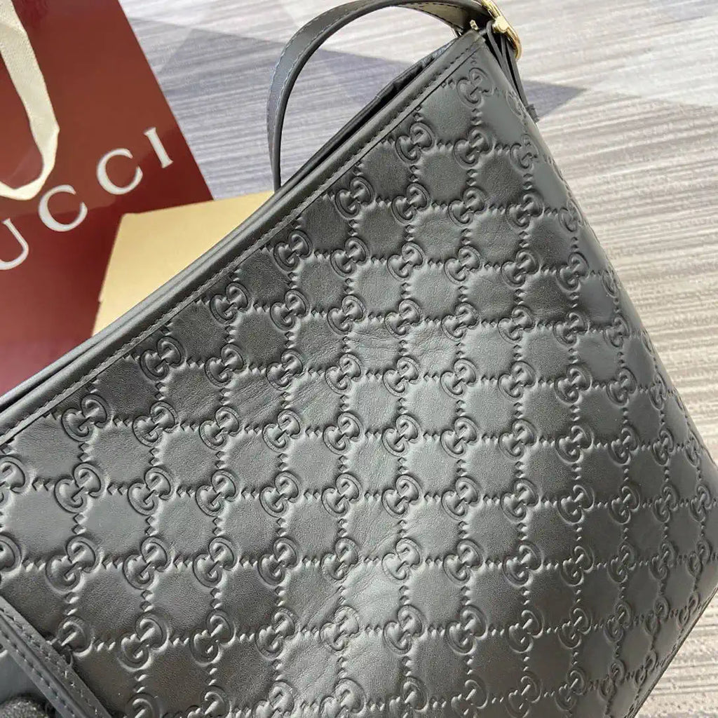 Gucci GG Emblem small shoulder bag 848881 Black
