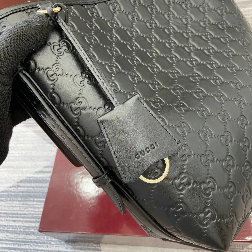 Gucci GG Emblem small shoulder bag 848881 Black