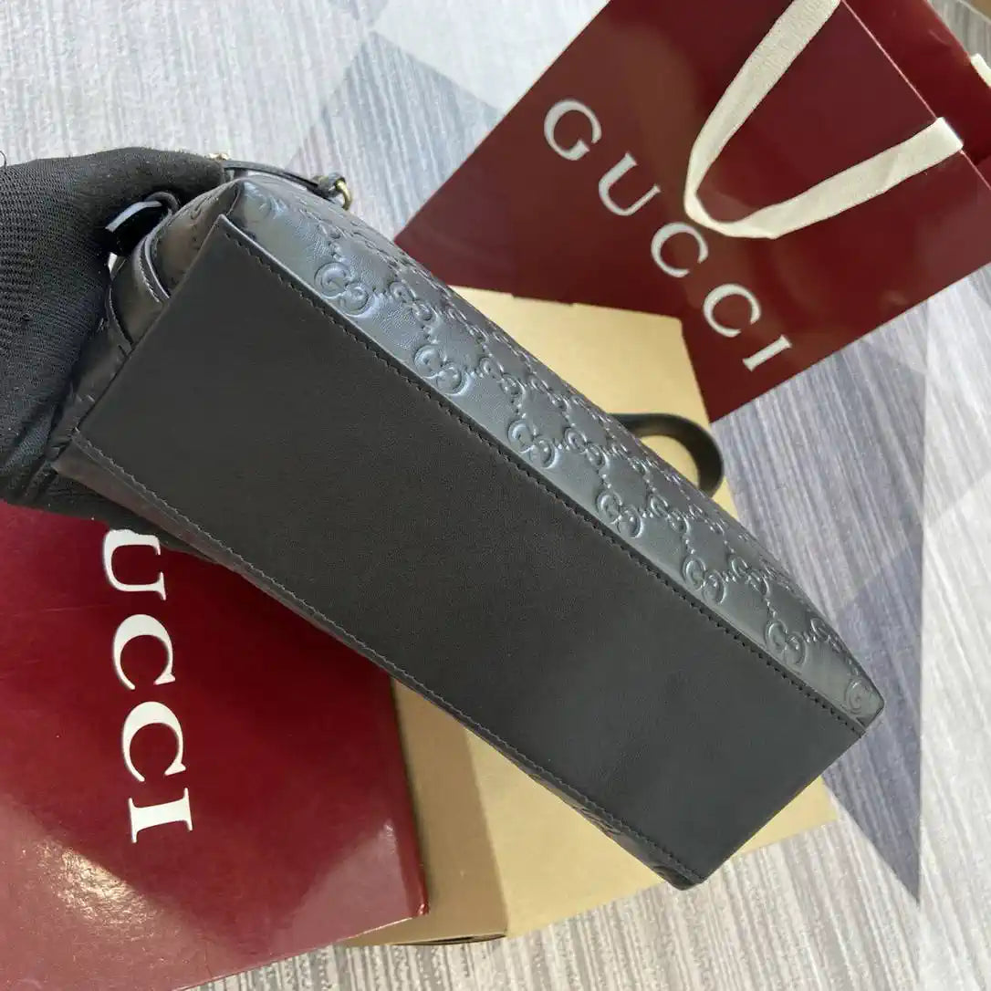 Gucci GG Emblem small shoulder bag 848881 Black