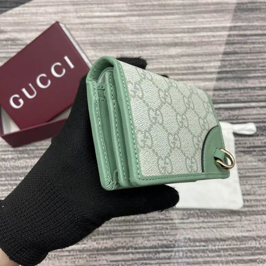 Gucci GG Emblem small wallet 820692 Green