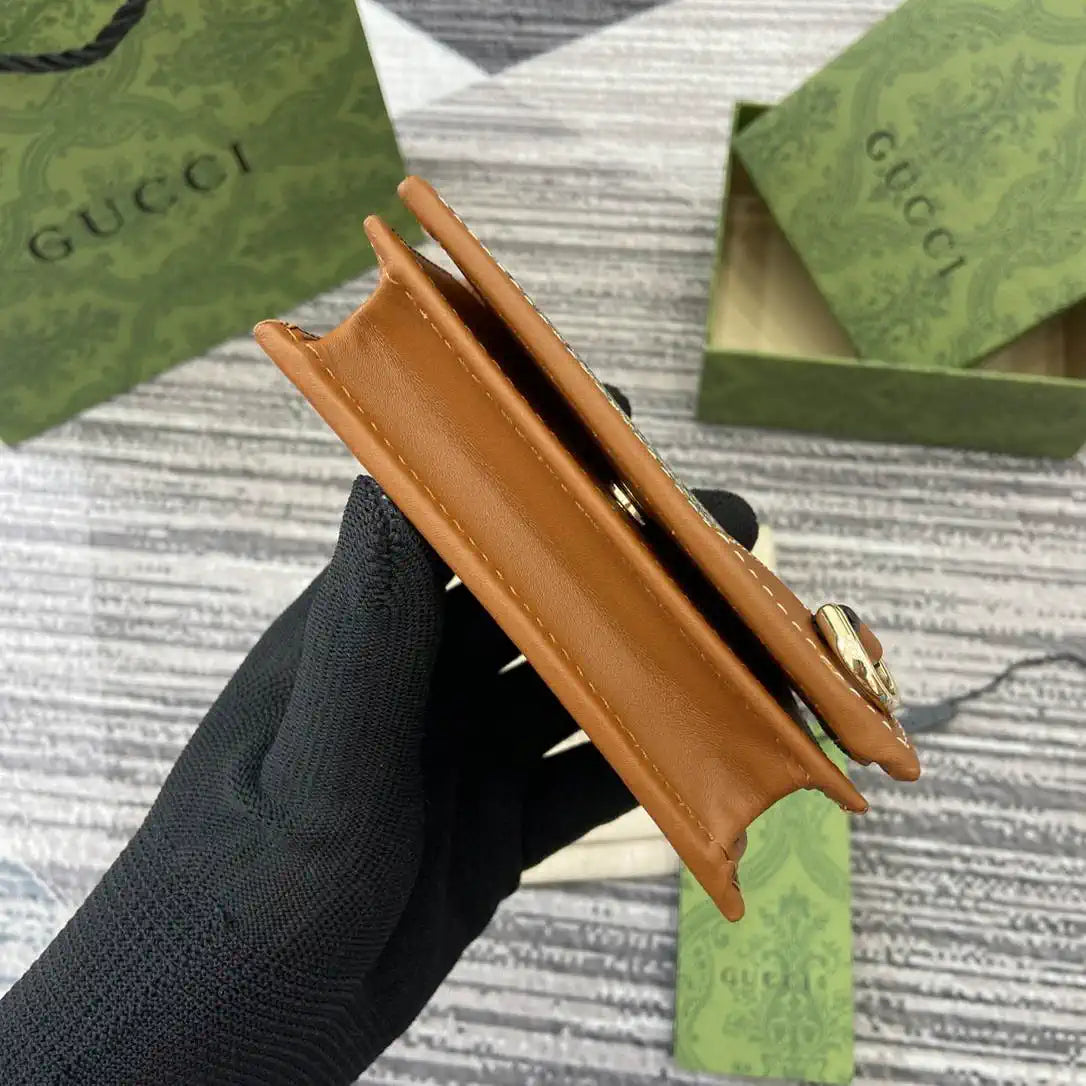 Gucci GG Emblem small wallet 820692 Beige & Brown