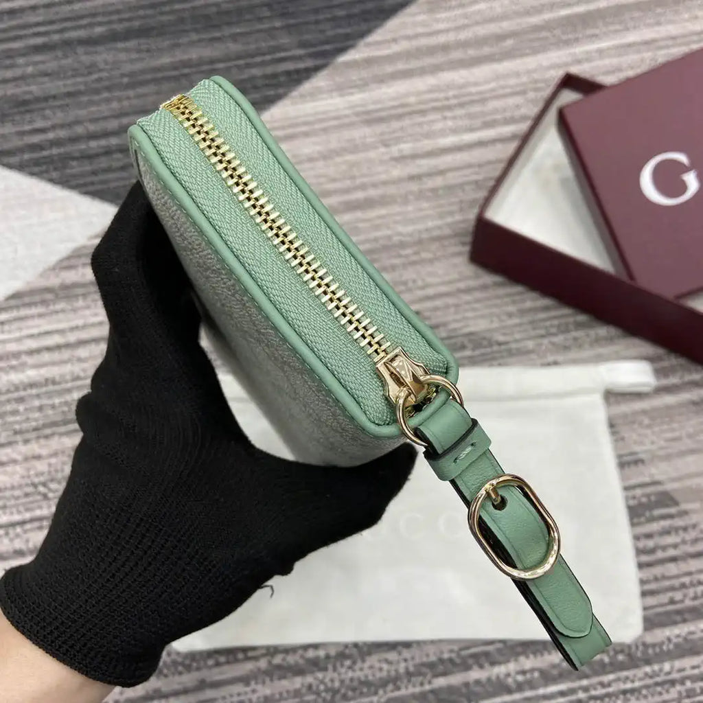 Gucci GG Emblem zip around wallet 819122 green