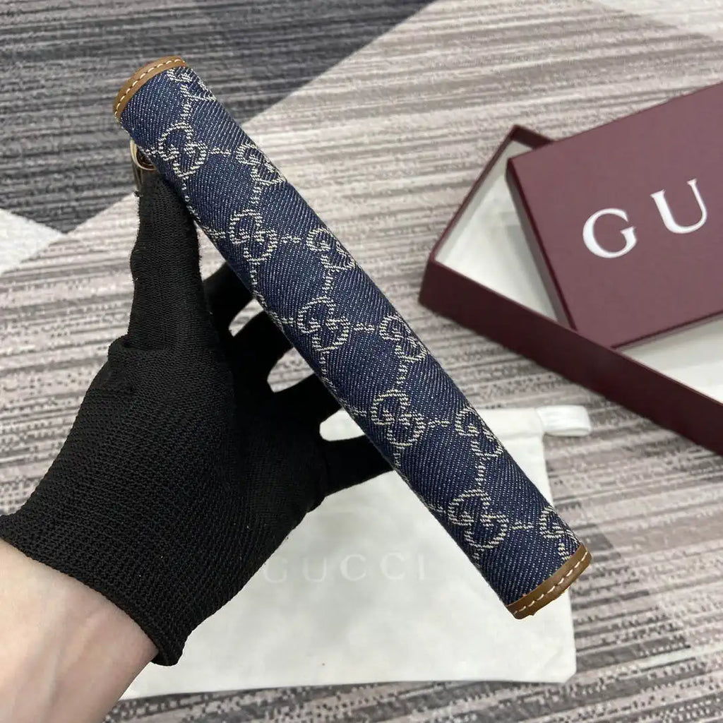 Gucci GG Emblem zip around wallet 819122 Navy Blue
