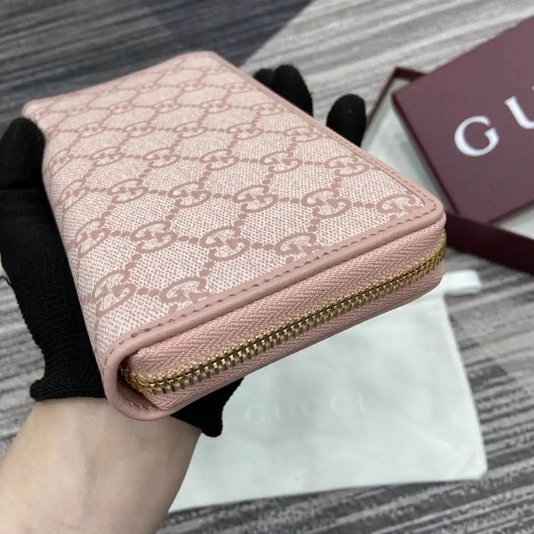 Gucci GG Emblem zip around wallet 819122 Pink