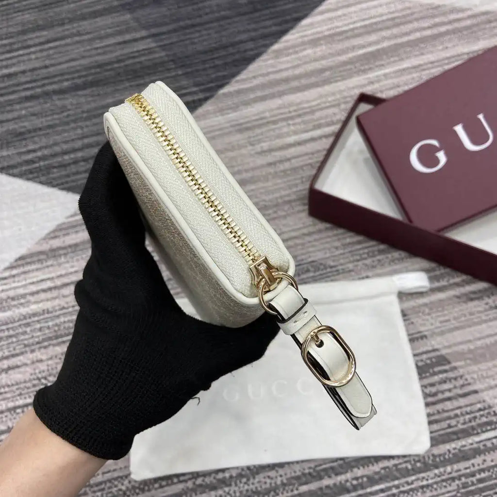 Gucci GG Emblem zip around wallet 819122 White