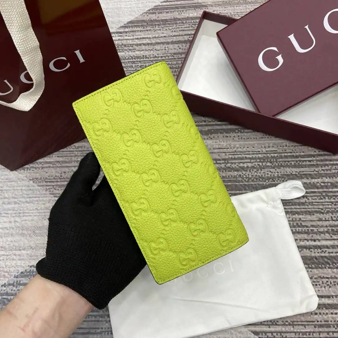 Gucci Imprint long wallet 835014 Lemon green
