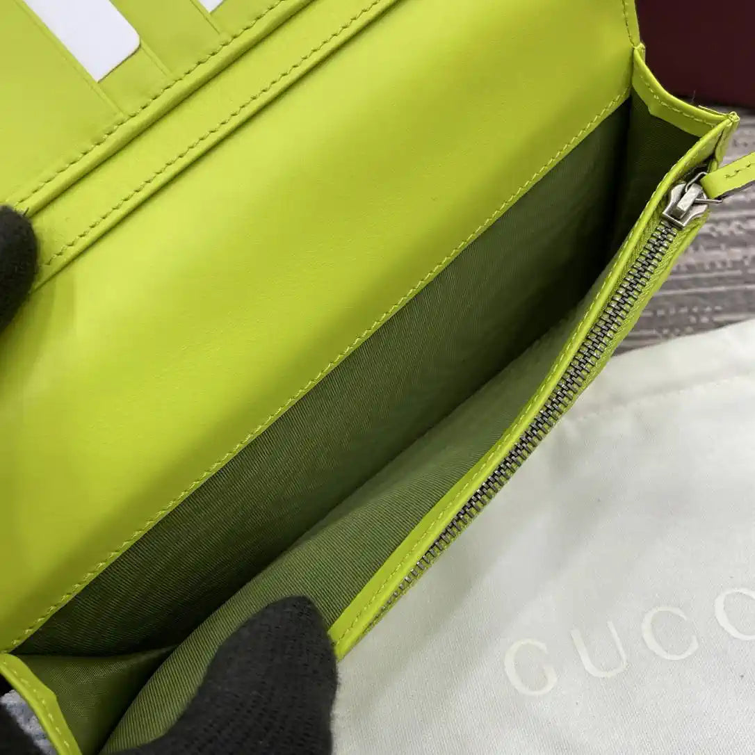 Gucci Imprint long wallet 835014 Lemon green