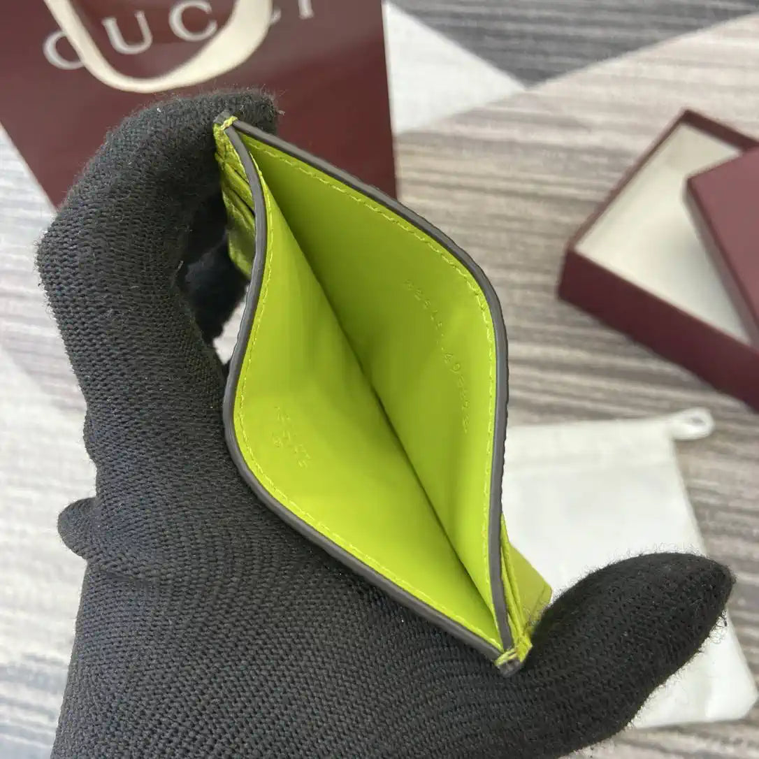 Gucci Imprint card case 835151 Lemon green