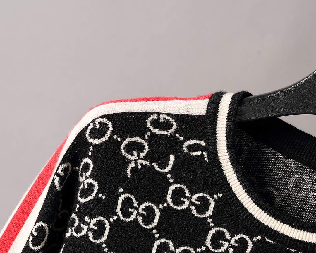 Gucci Men's Sweaters Designer Gucci Sweaters and Cardigans Clothing 36007