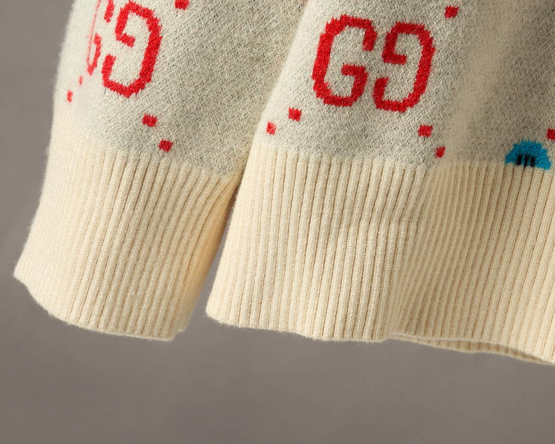 Gucci Men's Sweaters Designer Gucci Sweaters and Cardigans Clothing 36009 White and red