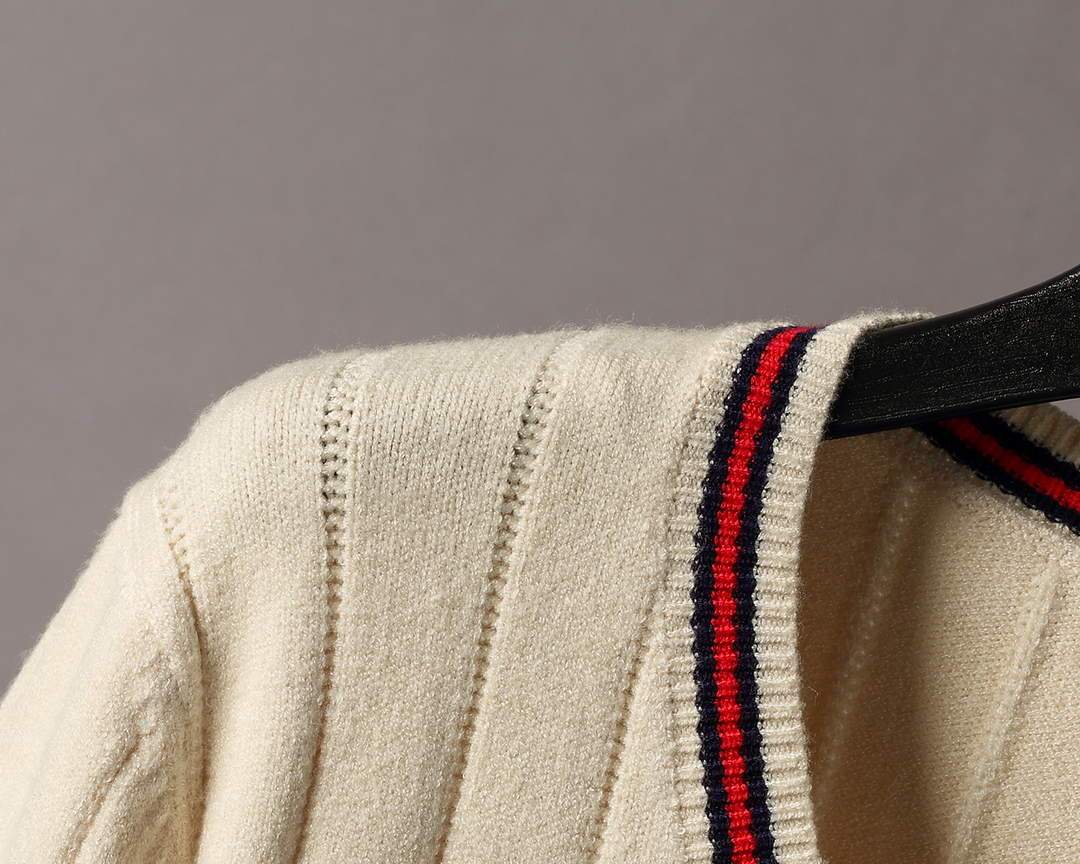 Gucci Men's Sweaters Designer Gucci Sweaters and Cardigans Clothing 36010 White