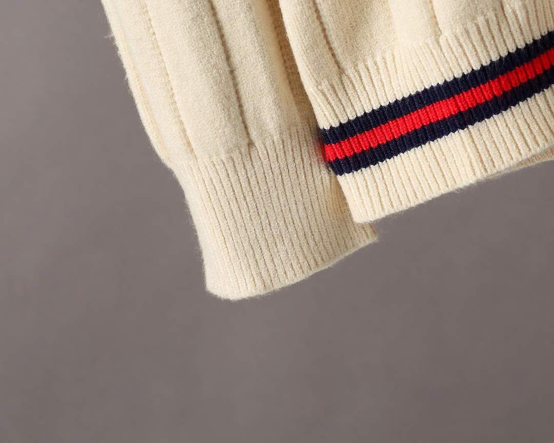 Gucci Men's Sweaters Designer Gucci Sweaters and Cardigans Clothing 36010 White
