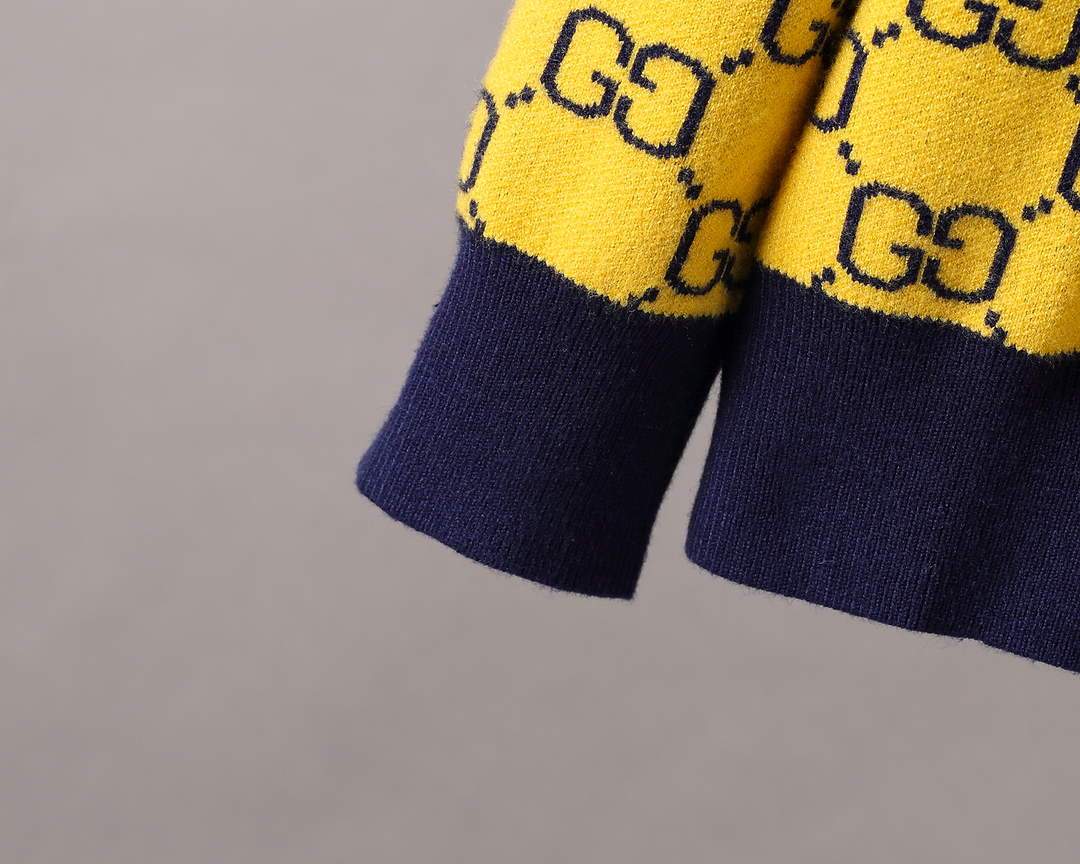 Gucci Men's Sweaters Designer Gucci Sweaters and Cardigans Clothing 36015