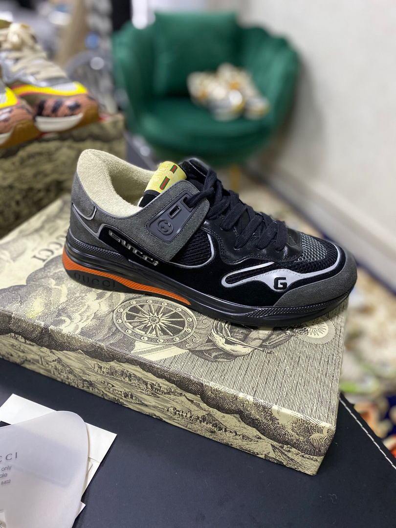 Gucci Men¡¯s Ultrapace R Leather Sneaker 81112 Black and Gray - luxibagsmall