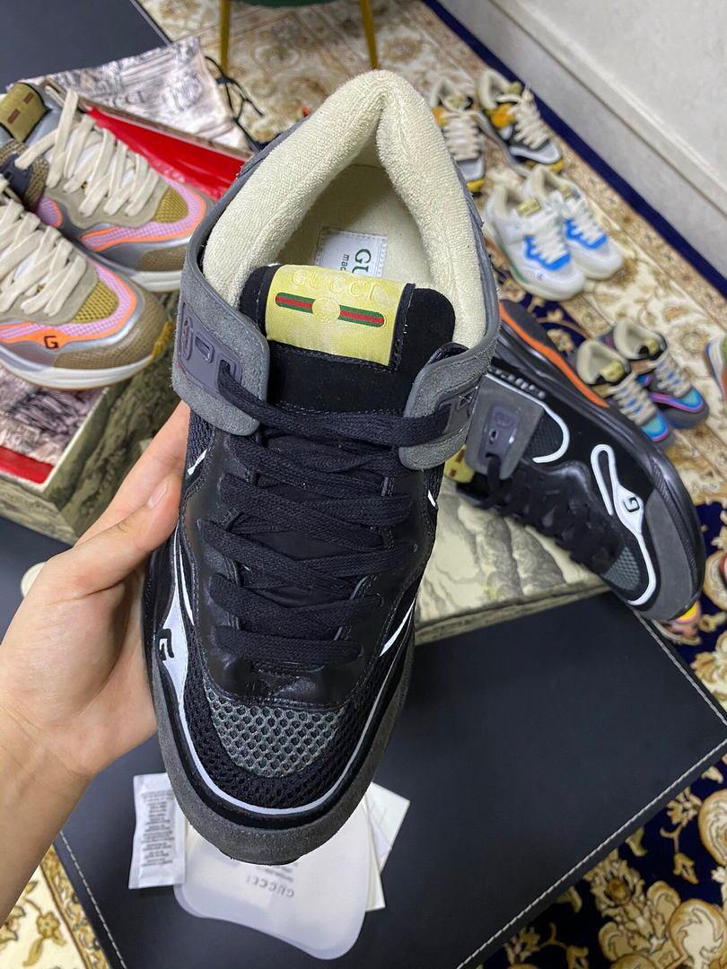 Gucci Men¡¯s Ultrapace R Leather Sneaker 81112 Black and Gray - luxibagsmall