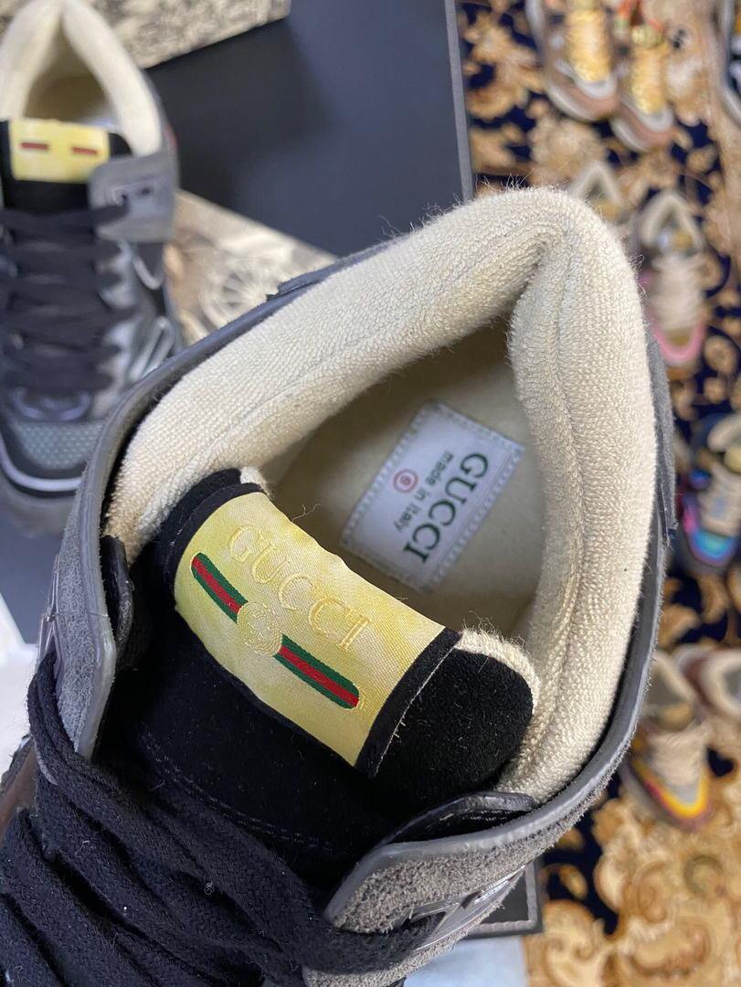 Gucci Men¡¯s Ultrapace R Leather Sneaker 81112 Black and Gray - luxibagsmall