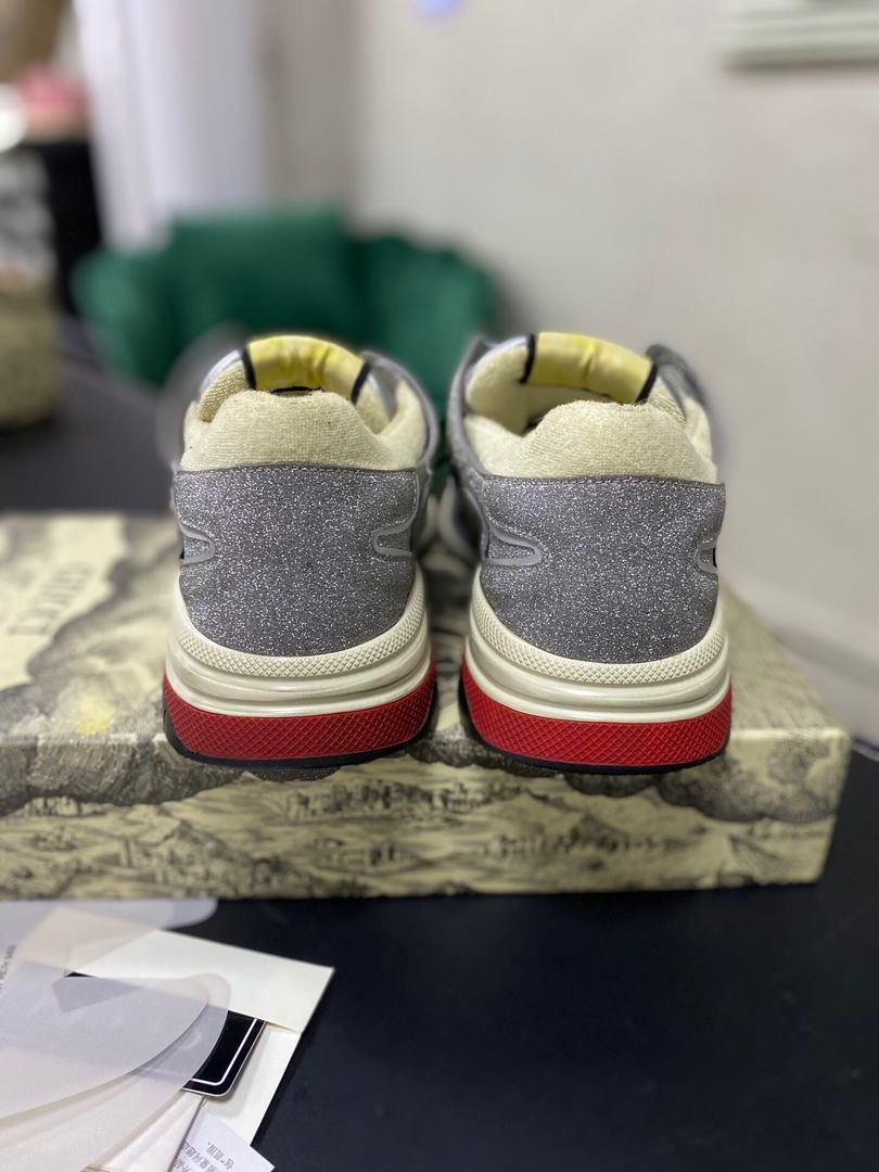 Gucci Men¡¯s Ultrapace R Leather Sneaker 81112 Silver and Gray - luxibagsmall