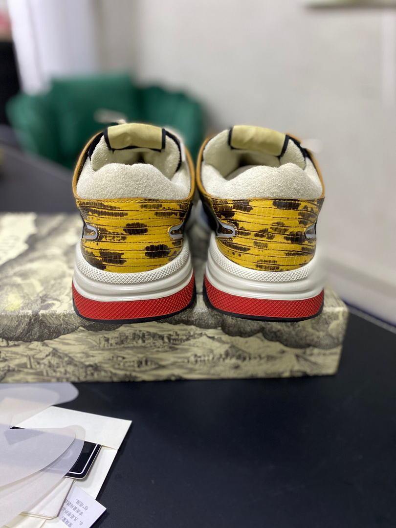 Gucci Men¡¯s Ultrapace R Leather Sneaker 81112 Yellow and Black - luxibagsmall