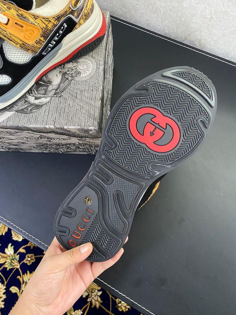 Gucci Men¡¯s Ultrapace R Leather Sneaker 81112 Yellow and Black - luxibagsmall