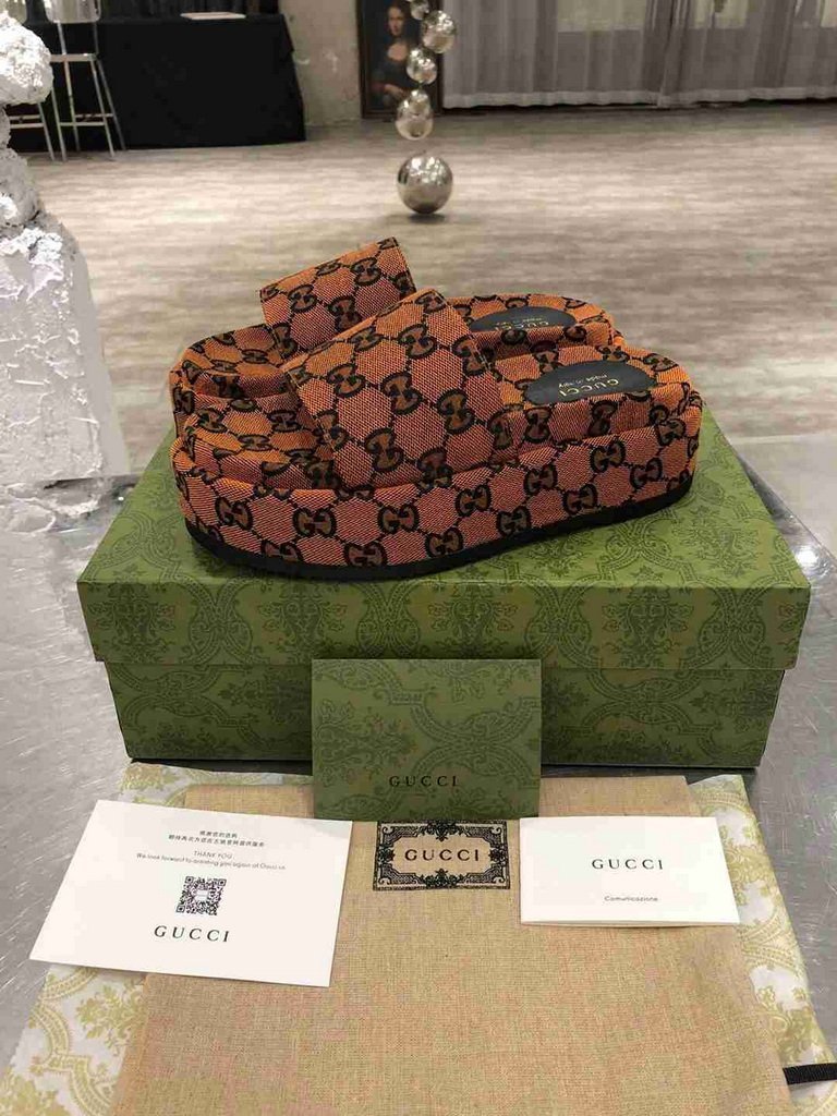 Gucci Sandals GG Multicolour Platform Sandal 81172