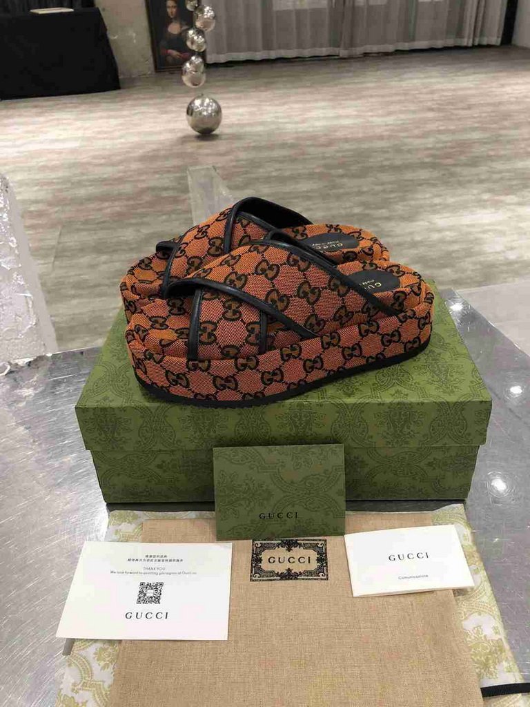 Gucci Sandals GG Multicolour Platform Sandal 81163