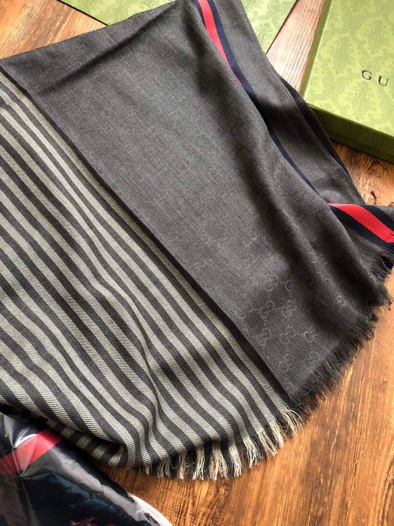Gucci Scarves Designer Gucci Shawl Scarf 60005
