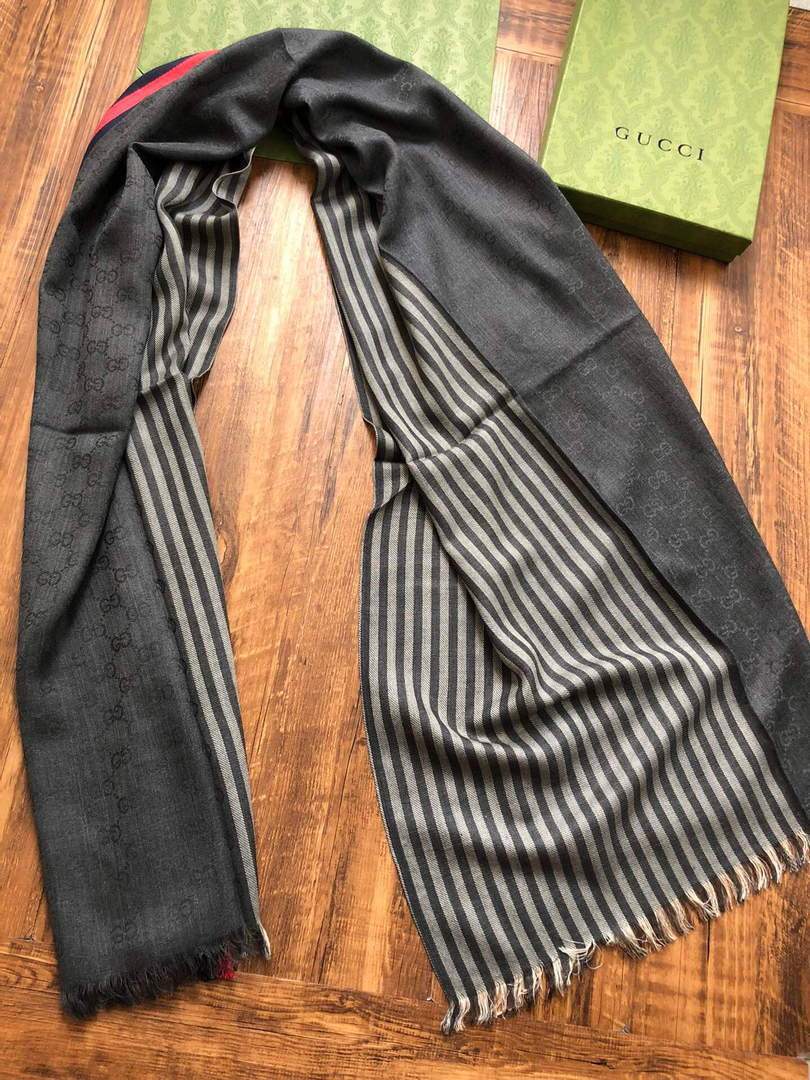 Gucci Scarves Designer Gucci Shawl Scarf 60005