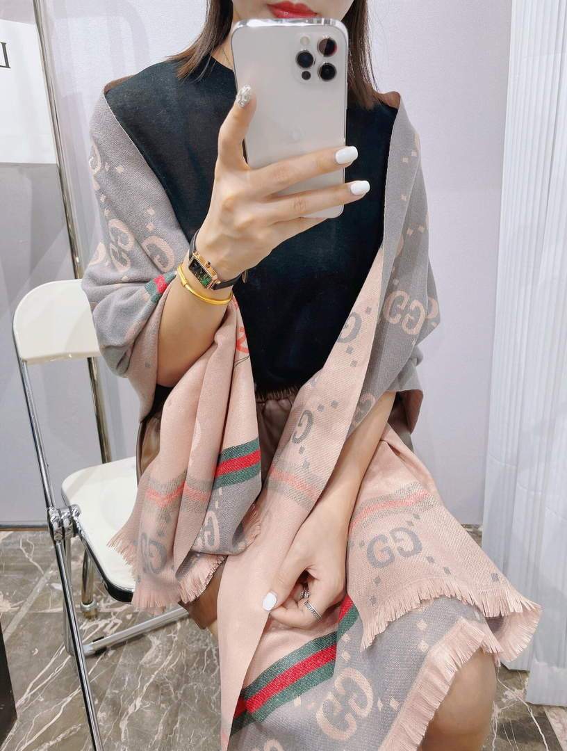 Gucci Scarves Designer Gucci Shawl Scarf 50022