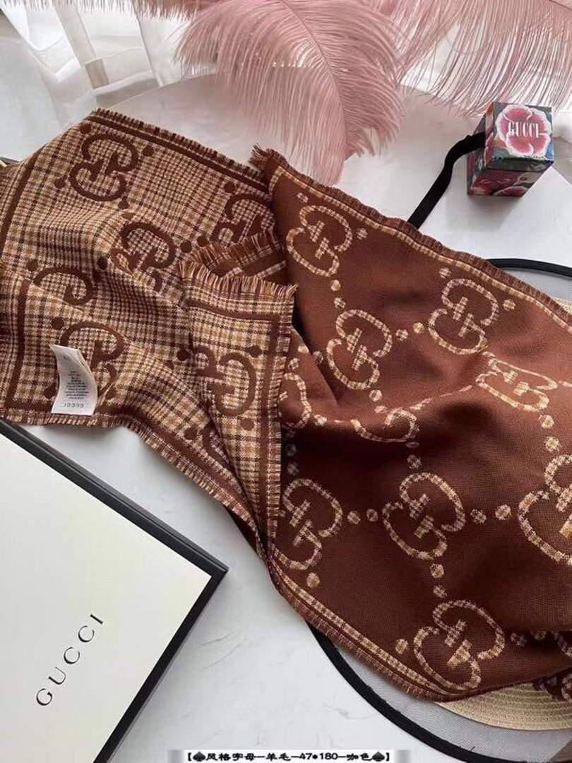 Gucci Scarves Designer Gucci Shawl Scarf 60001