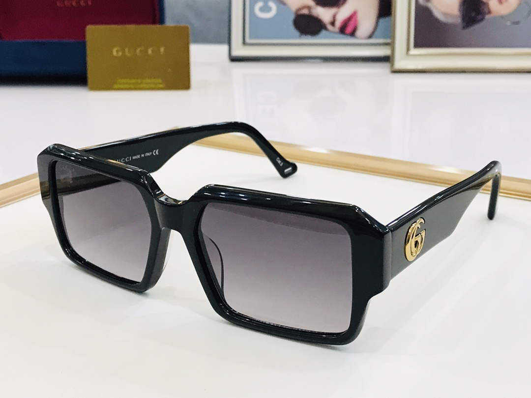 Gucci Sunglasses Luxury Fashion Show Sunglasses G992230 - Default Title - View 1