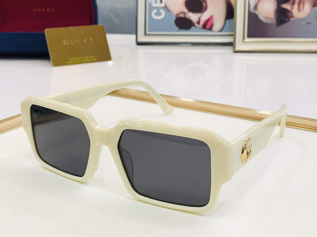 Gucci Sunglasses Luxury Fashion Show Sunglasses G992235 - Default Title - View 1