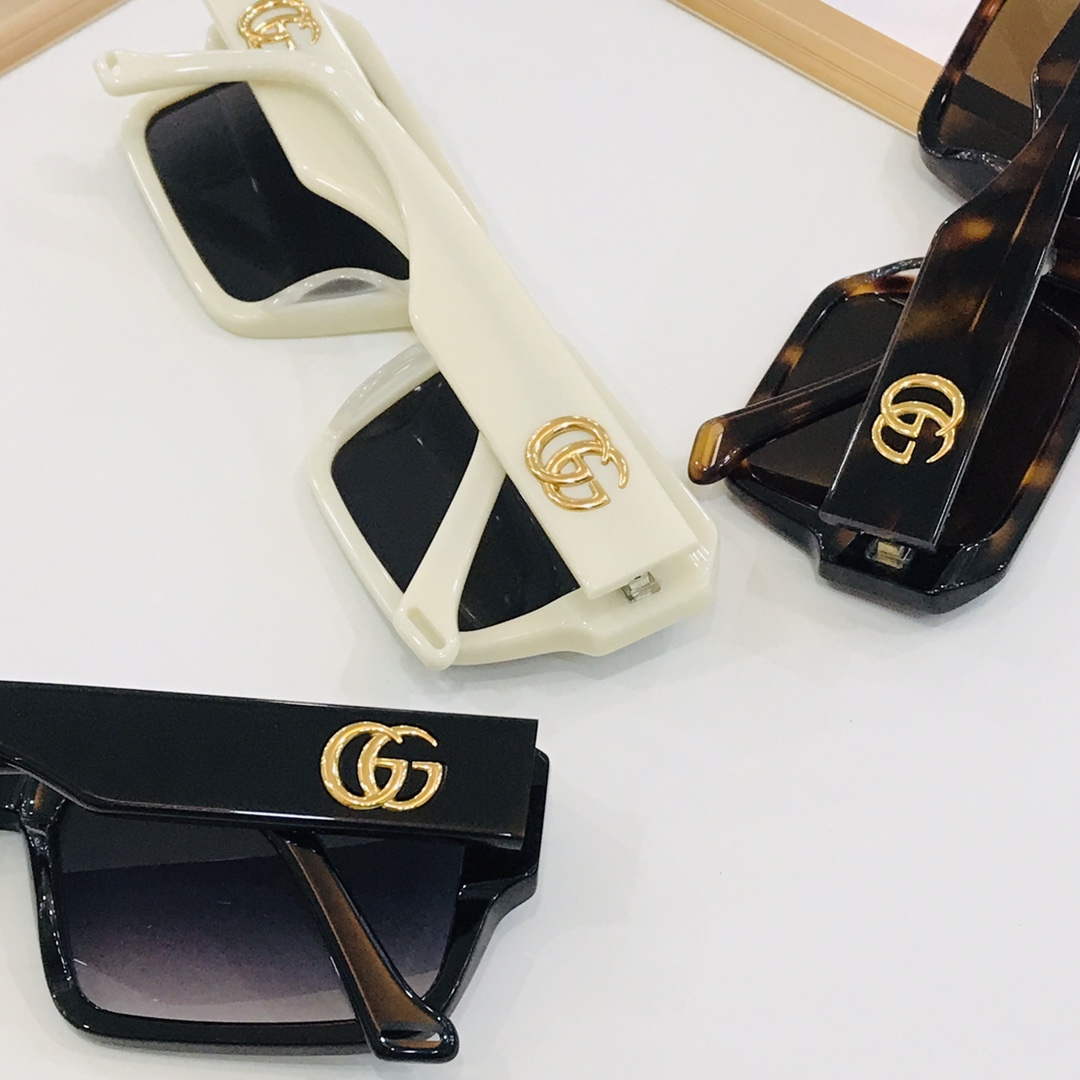 Gucci Sunglasses Luxury Fashion Show Sunglasses G992235