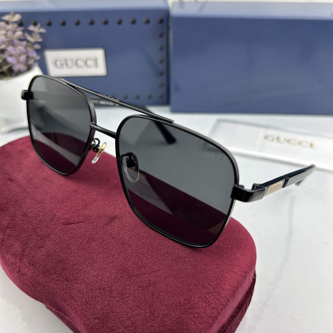 Gucci Sunglasses Luxury Fashion Show Sunglasses G992241 - Default Title - View 1