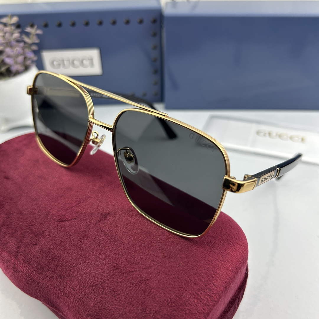 Gucci Sunglasses Luxury Fashion Show Sunglasses G992242 - Default Title - View 1