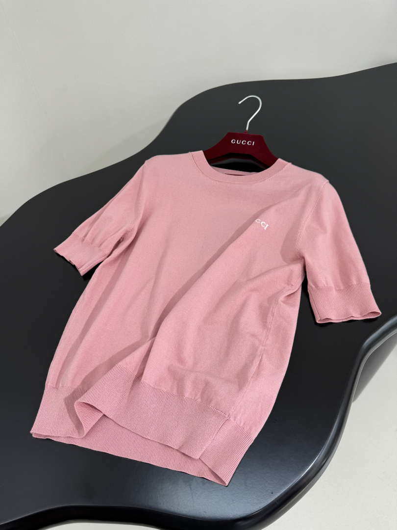 Gucci Women 25S Early Spring New Wool Pullover G85273