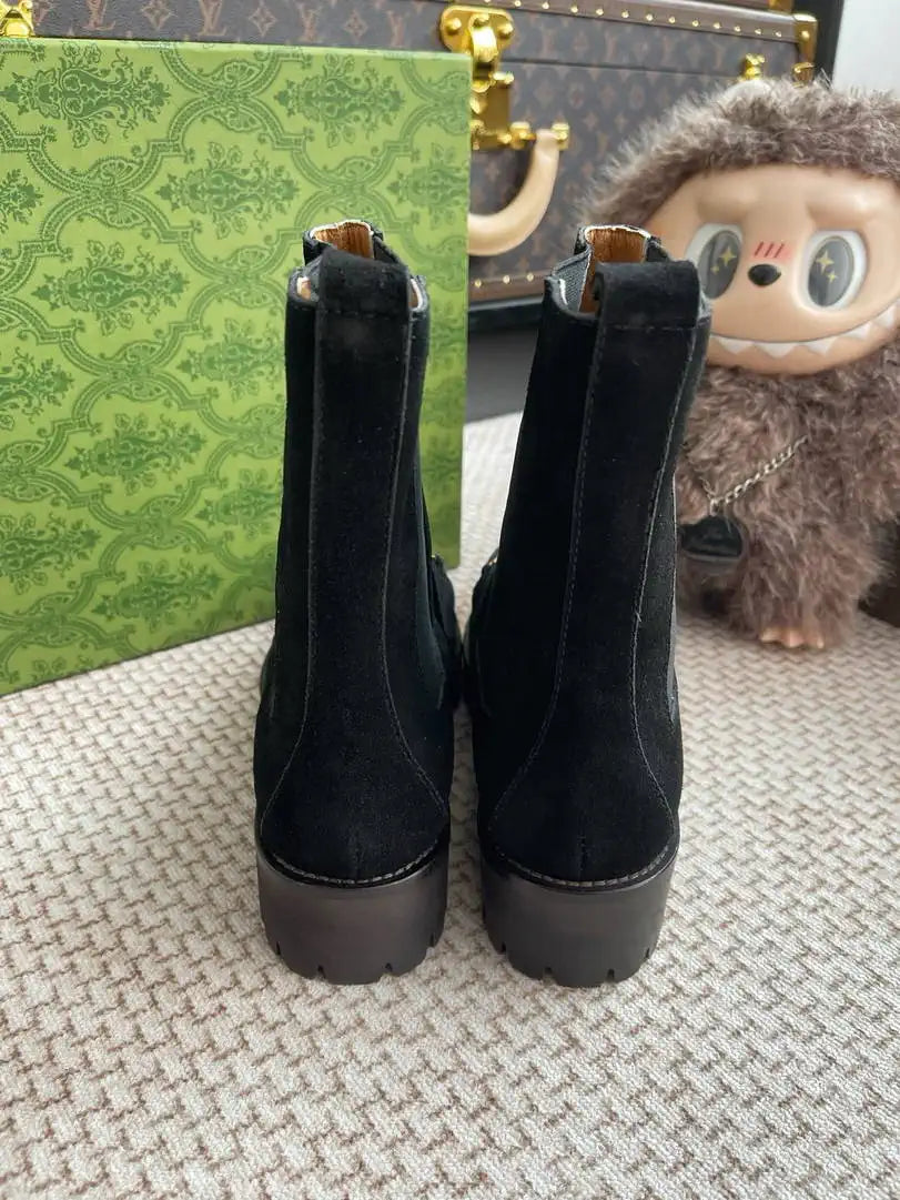 Gucci Women ankle boot with Horsebit suede G77353