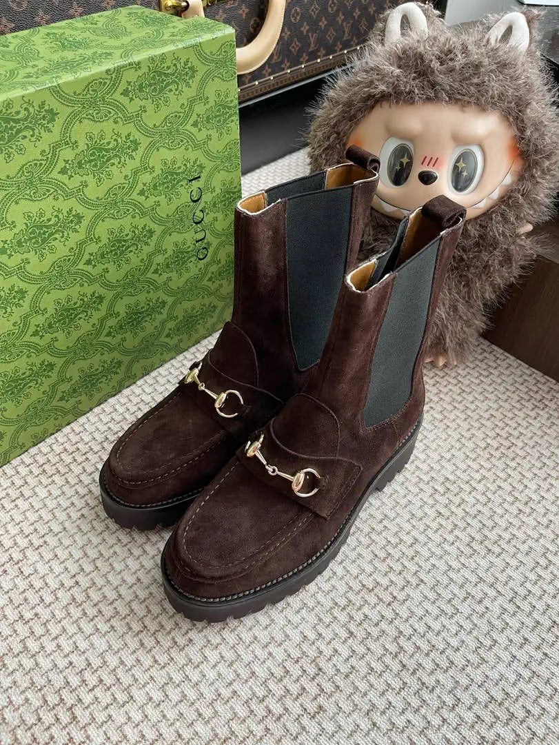 Gucci Women ankle boot with Horsebit suede G77354