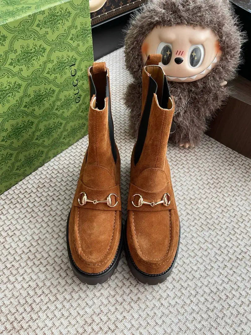 Gucci Women ankle boot with Horsebit suede G77355