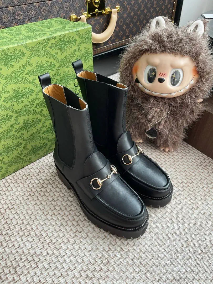 Gucci Women ankle boot with Horsebit Leather G77356
