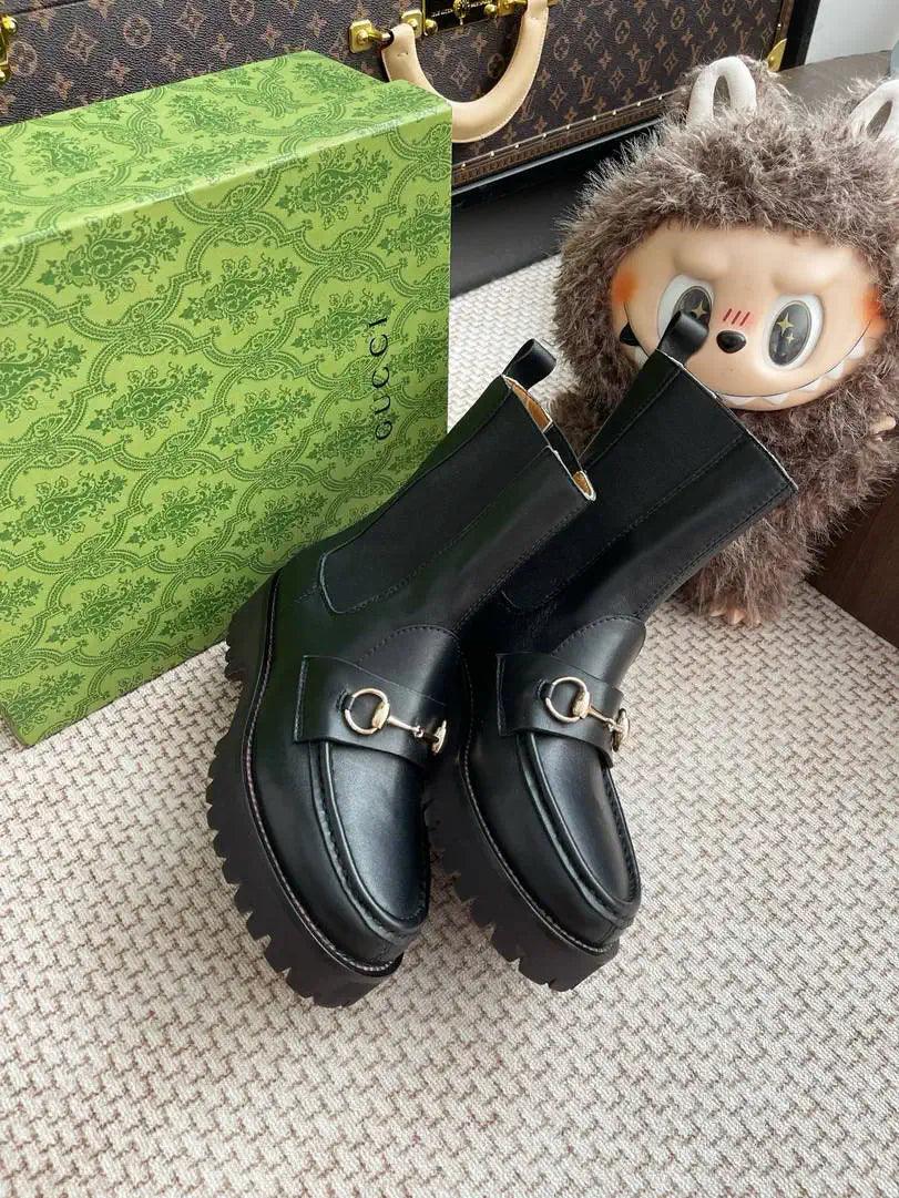 Gucci Women ankle boot with Horsebit Leather G77356