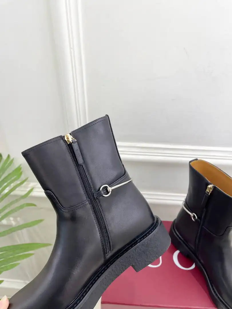 Gucci Women Classic Horsebit Ankle Boots G77371