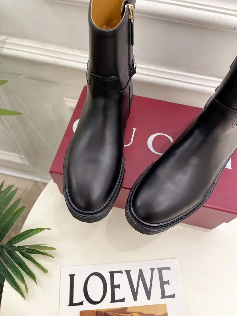 Gucci Women Classic Horsebit Ankle Boots G77371
