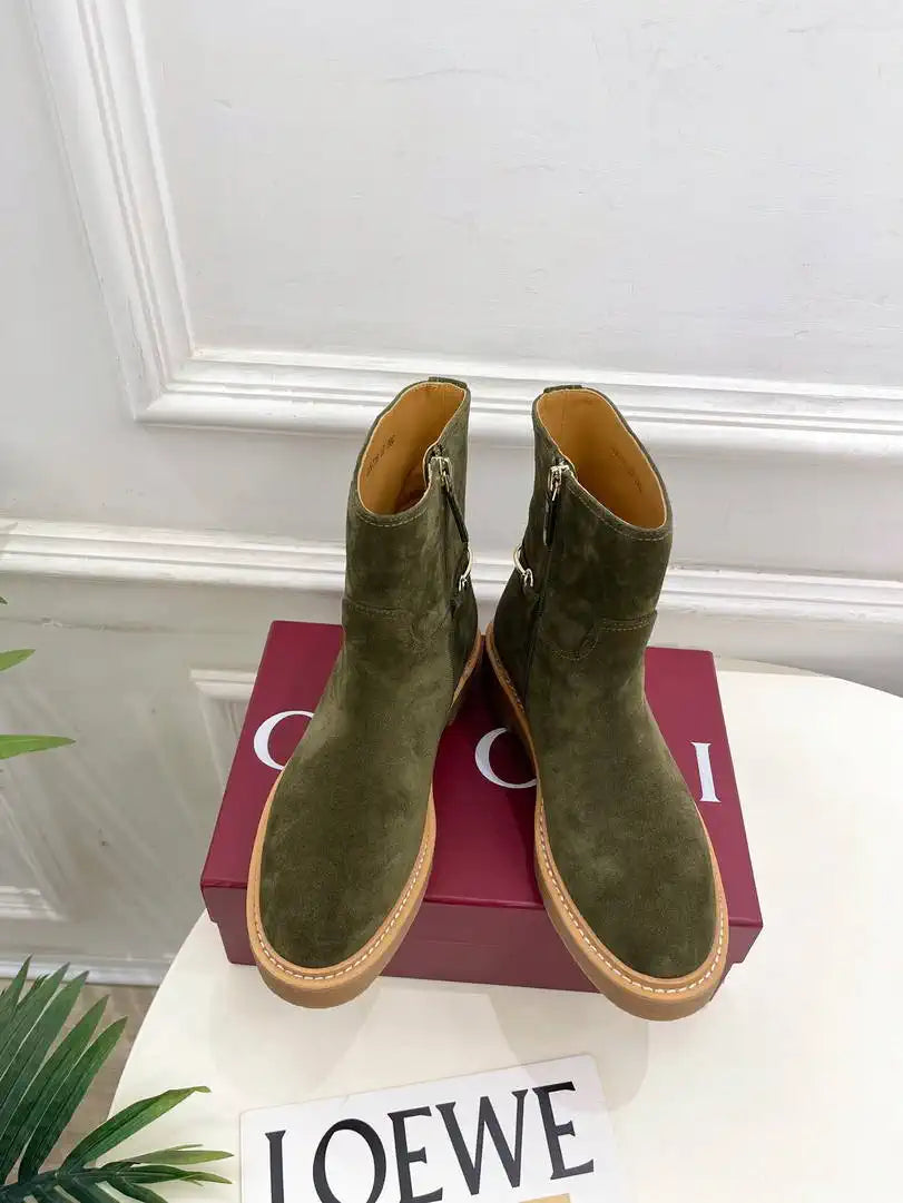 Gucci Women Classic Horsebit Ankle Boots G77372