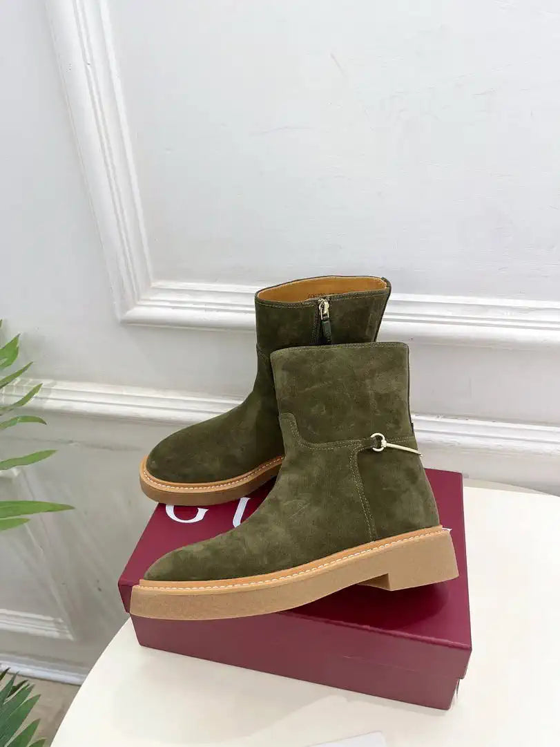 Gucci Women Classic Horsebit Ankle Boots G77372