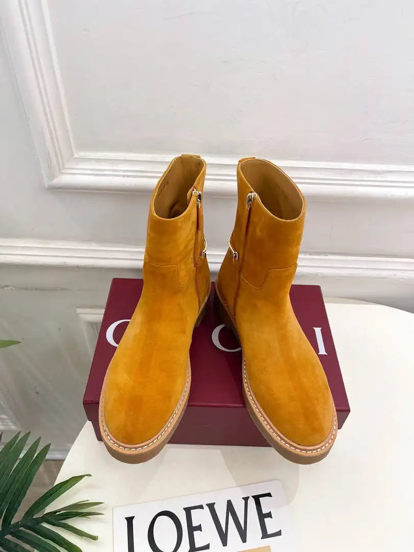 Gucci Women Classic Horsebit Ankle Boots G77373