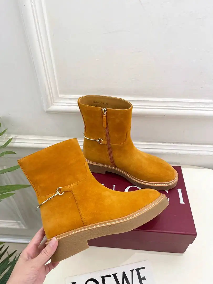Gucci Women Classic Horsebit Ankle Boots G77373