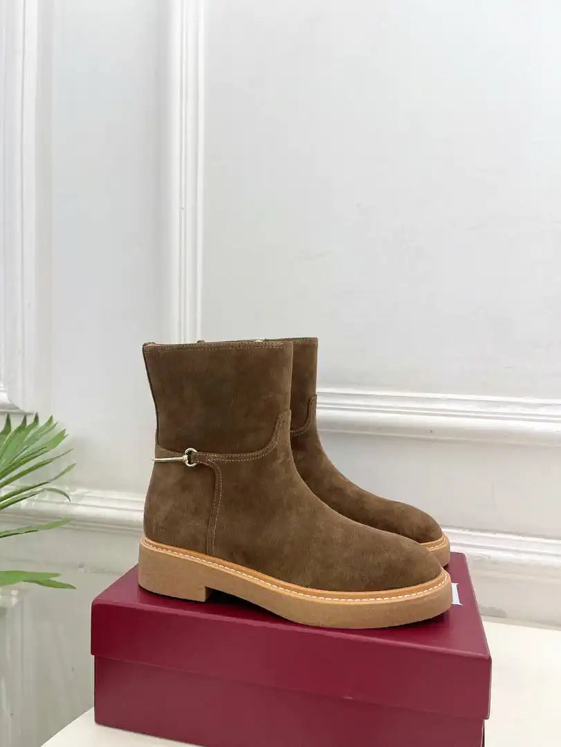 Gucci Women Classic Horsebit Ankle Boots G77374